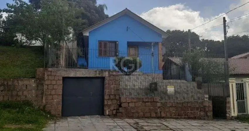 Casa para Venda - 68m², 2 dormitórios, 1 vaga - Belém Novo