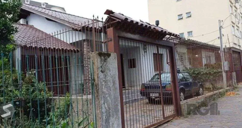 Casa com 3 quartos à venda na Rua Veríssimo Rosa, 849, Jardim Botânico, Porto Alegre