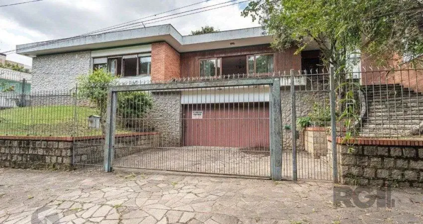 Casa com 3 quartos à venda na Rua Tunísia, 289, Vila Ipiranga, Porto Alegre