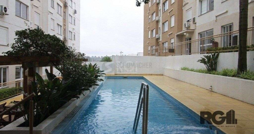 Apartamento no Urbano Menino Deus de 1 dormitório vaga e pátio