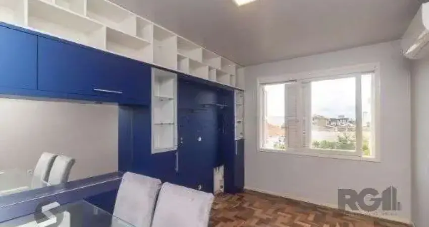 Apartamento com 2 quartos à venda na Rua Buarque de Macedo, 809, São Geraldo, Porto Alegre