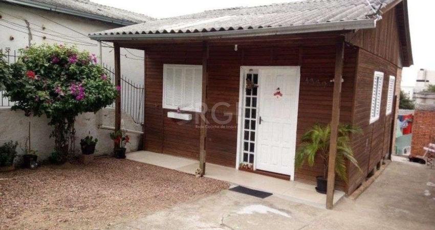 Casa para Venda - 100m², 4 dormitórios, sendo 1 suites, 3 vagas - Tristeza