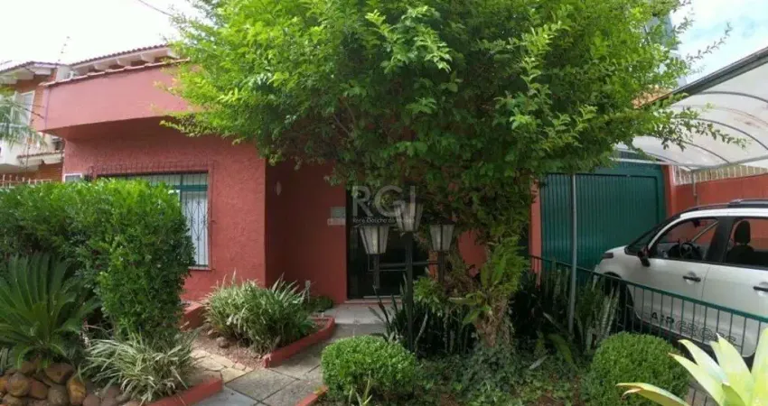 Casa para venda - 404m², 5 dormitórios, sendo 3 suites, 2 vagas - ipanema