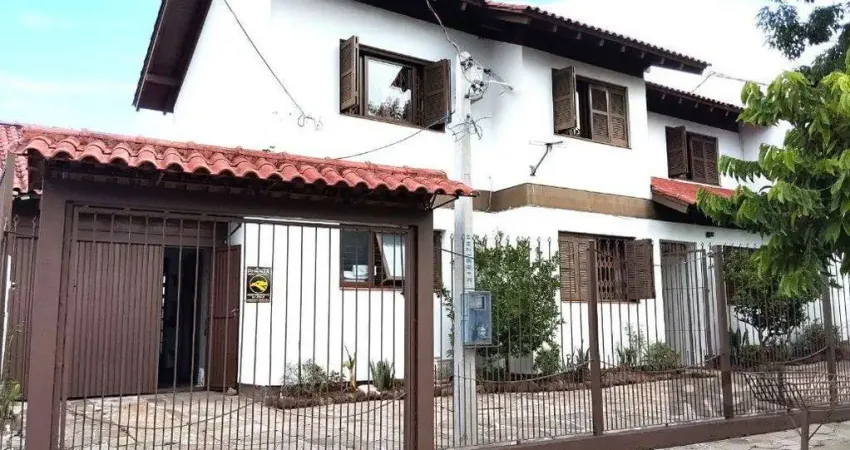 Casa com 3 quartos à venda na Rua Ari Peixoto Martins, 142, Espírito Santo, Porto Alegre