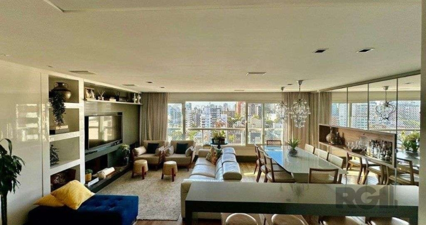 Vende-se luxuoso apartamento com 3 suítes, 2 vagas, lareira no bairro Rio Branco com 133m²