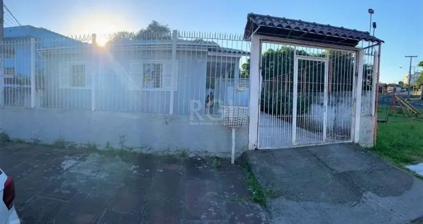 Casa com 3 quartos à venda na Rua Padre Leo Seibel, 127, Passo das Pedras, Porto Alegre