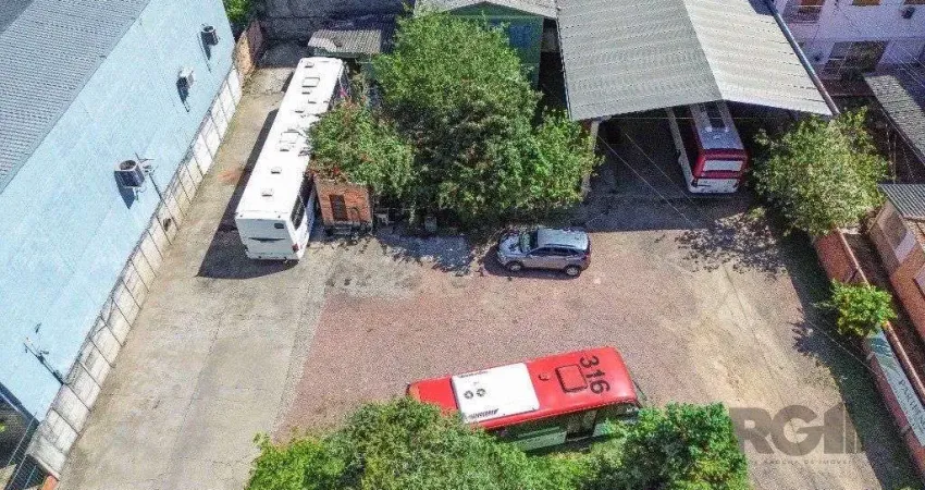 Vendo com exclusividade, 50m da PUC, terreno com 960 m2, 30,00m x 32,00m