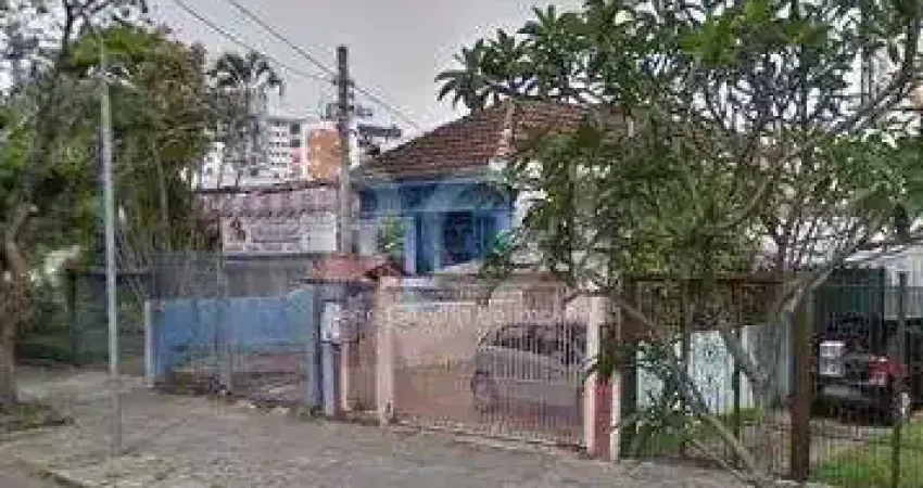 Casa para Venda - 250m², 3 dormitórios, 4 vagas - Santana