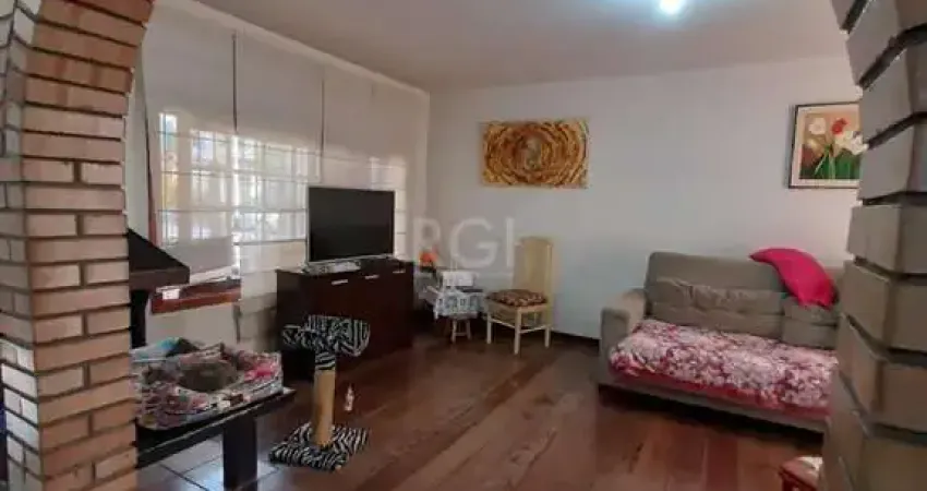 Casa para venda - 262.02m², 3 dormitórios, sendo 1 suites, 6 vagas - auxiliadora
