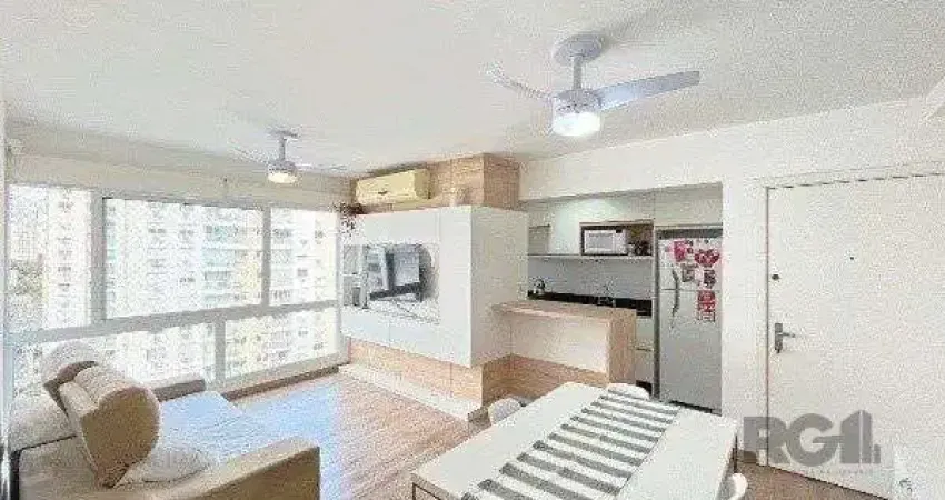 Vende-se lindo apartamento 3 dormitórios com suíte e 2 vagas cobertas - 80m² - Passo Da Areia