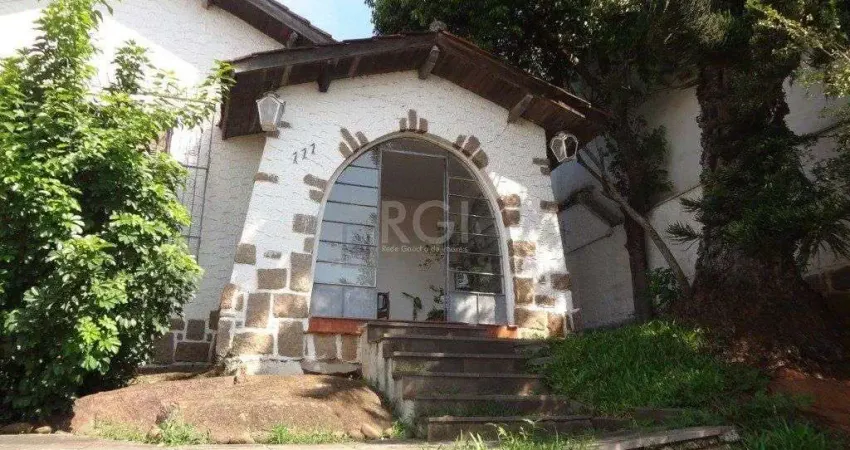 Casa para Venda - 250m², 3 dormitórios, - Medianeira