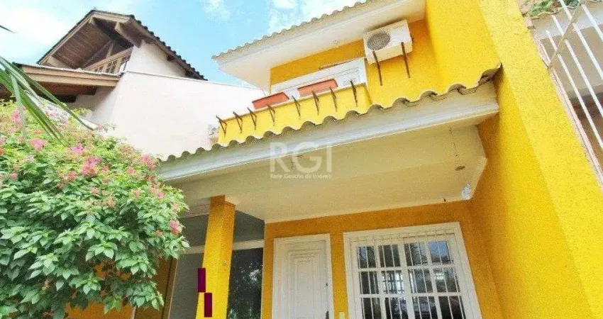 Casa com 3 quartos à venda na Avenida Altos do Santa Rita, 302, Aberta dos Morros, Porto Alegre