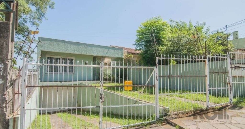 Casa 3 dorms à venda Rua Intendente Alfredo Azevedo, Glória - Porto Alegre