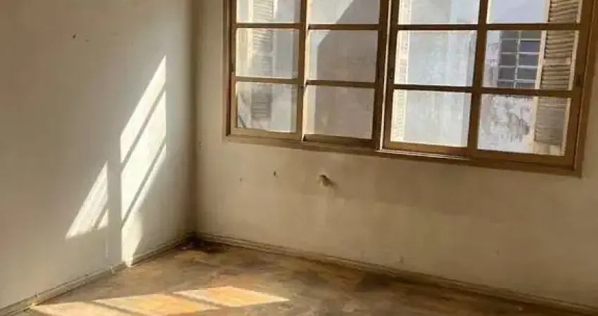 Apartamento com 3 quartos à venda na Rua Mariante, 1006, Rio Branco, Porto Alegre