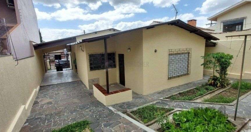 Casa com 3 dormitórios no bairro Sarandi