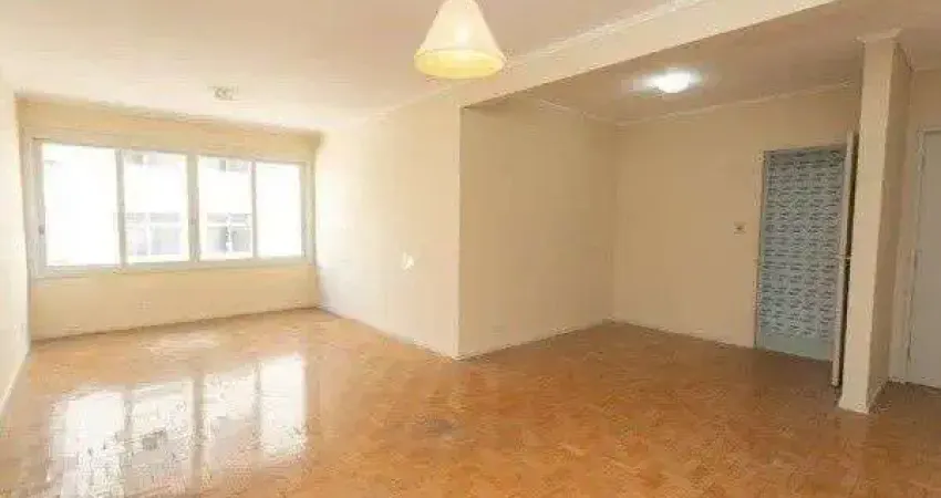 Vende-se apartamento com 3 quartos, 1 suíte, 2 vagas e 116m² - Moinhos de Vento