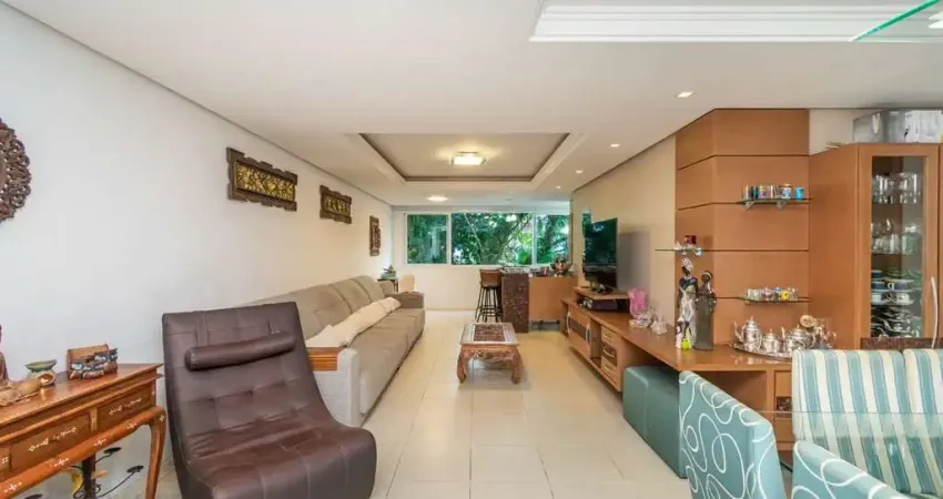 Apartamento no bairro Higienópolis de 3 dormitórios e 2 vagas