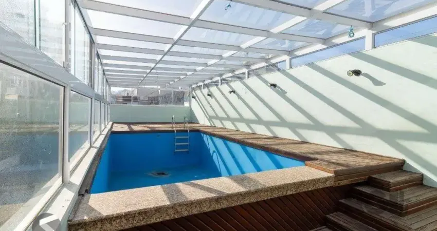 Casa incrível com 444m² privativos, para uso misto, residencial ou comercial.