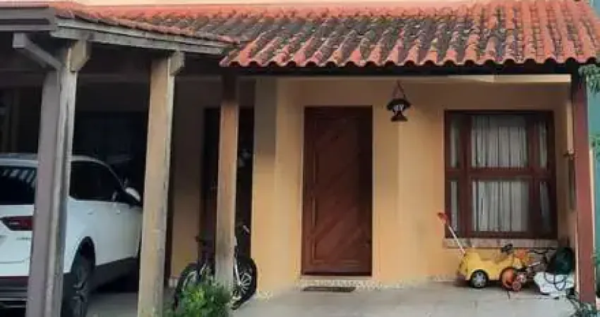 Casa em condomínio, 131m², 2 dormitórios, 1 vaga no bairro cavalhada