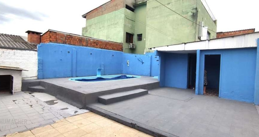Casa no Sarandi de 2 dormitórios e pátio com piscina