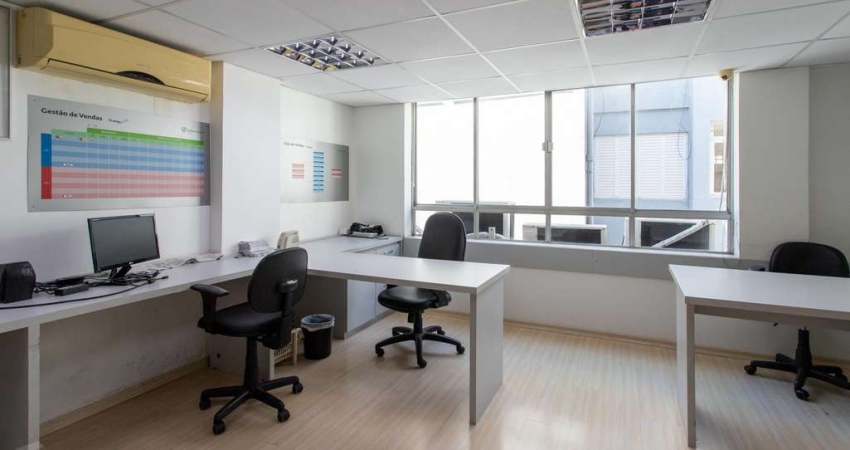 Andar inteiro mobiliado com 215 m² para até 60 pessoas