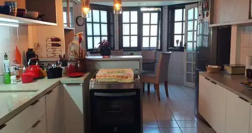 Casa com 3 quartos à venda na Rua Padre João Batista Reus, 2037, Vila Conceição, Porto Alegre