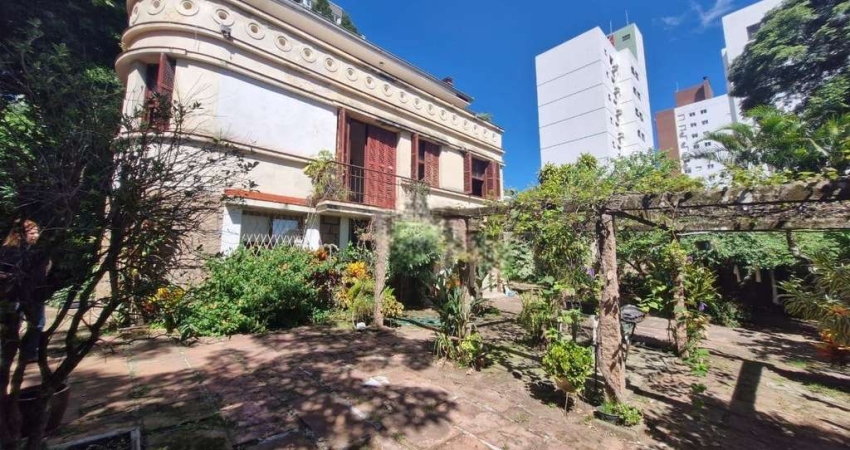 Casa com 4 quartos à venda na Rua Dário Pederneiras, 241, Petrópolis, Porto Alegre