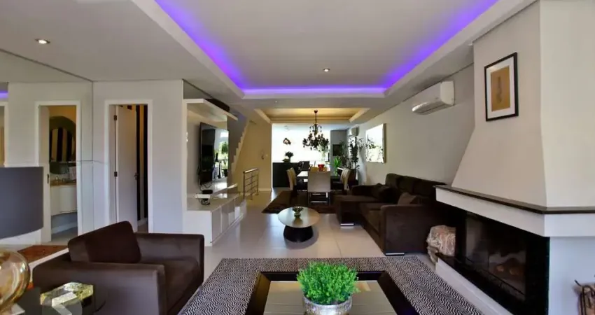 Casa com 4 quartos à venda na Rua Comendador Creidy, 428, Chácara das Pedras, Porto Alegre