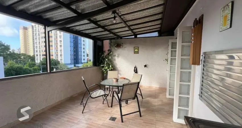 Cobertura no bairro menino deus com 01 dormitório sendo suíte