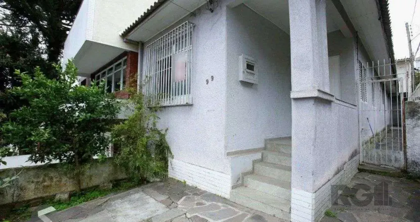 Casa com 2 quartos à venda na Avenida General Barreto Viana, 177, Chácara das Pedras, Porto Alegre