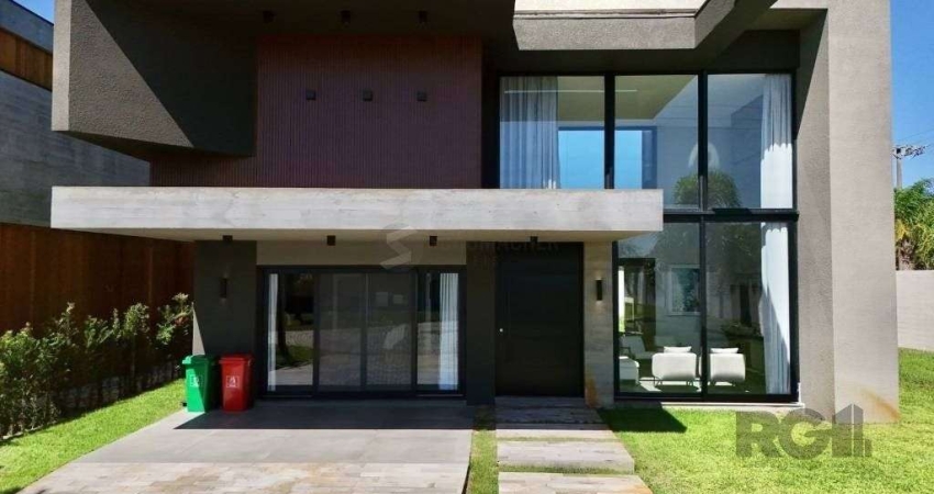 Casa em Condomínio em Capão Novo
