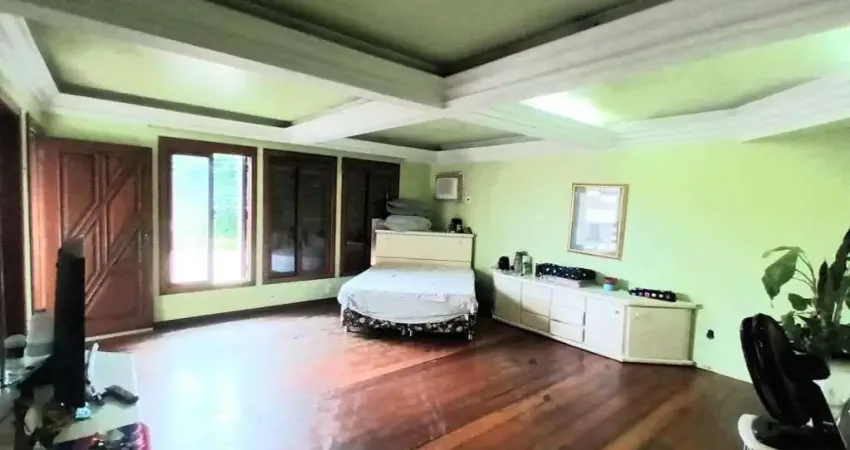 Casa com 4 quartos à venda na Rua Fernando Abbot, 95, Nossa Senhora das Graças, Canoas