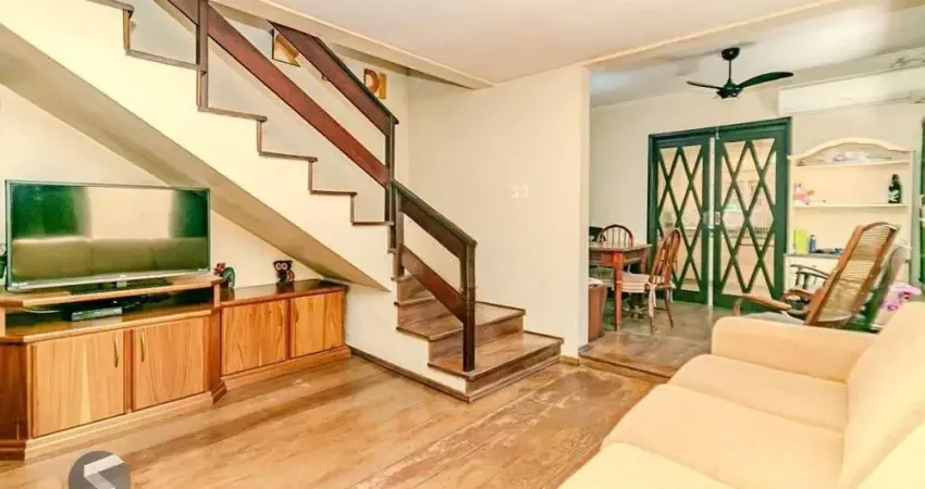 Casa com 3 quartos à venda na Rua Doutor Eduardo Chartier, 327, Higienópolis, Porto Alegre