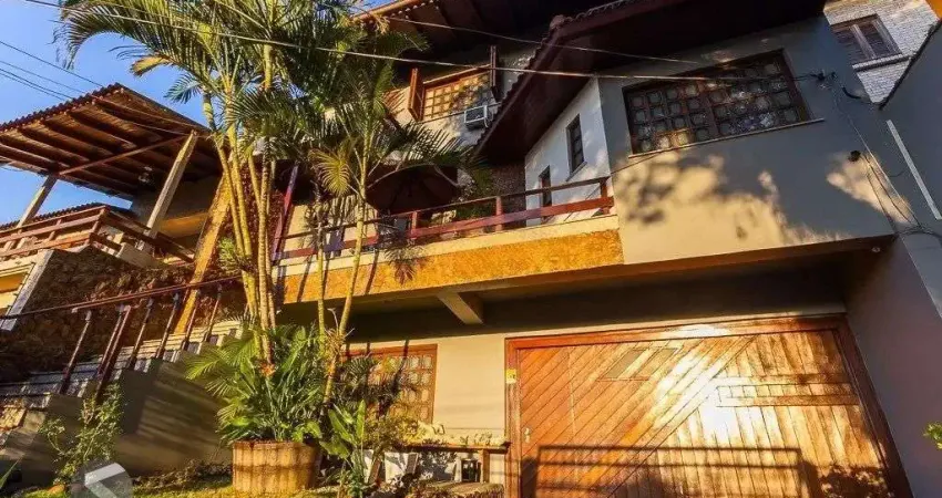 Casa espaçosa com 6 dormitórios e vista incrível no cristo redentor