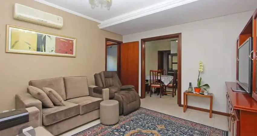 Casa com 5 quartos à venda na Rua Roque Calage, 424, Passo da Areia, Porto Alegre