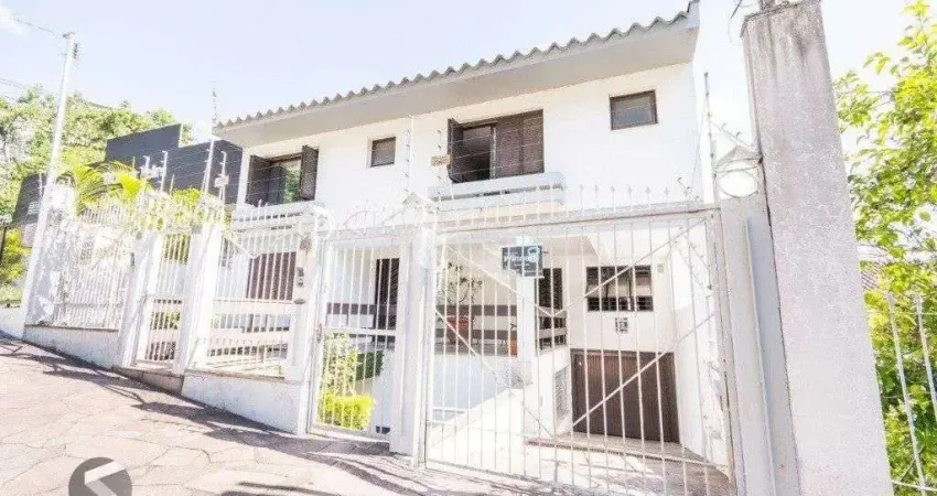 Casa comercial à venda na Rua Geraldo Souza Moreira, 128, Passo da Areia, Porto Alegre