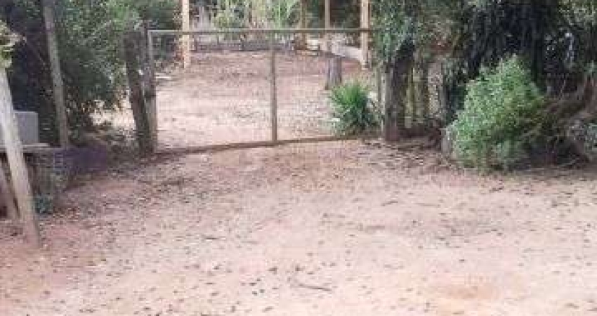 Area em Porto Alegre, no bairro Restinga, à venda.