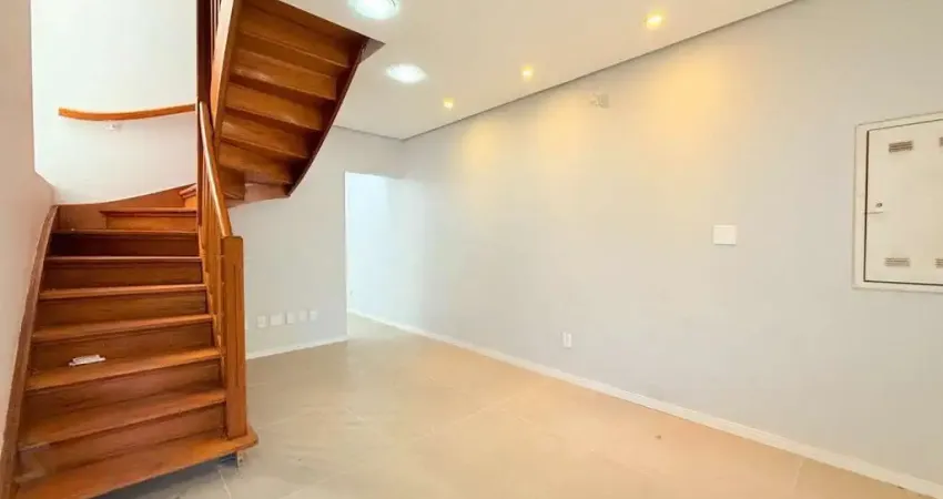 CASA 230m² 5 QUARTOS/SALAS, 3 VAGAS DE GARAGEM - USO RESIDENCIAL OU COMERCIAL