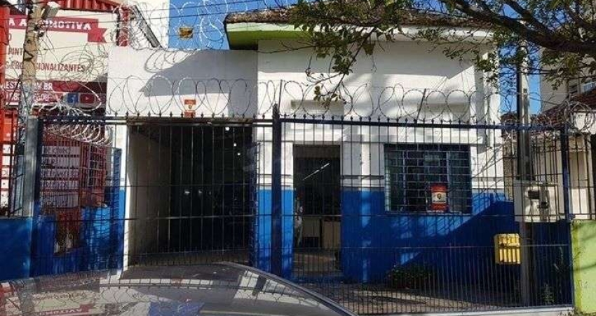 Casa para Venda - 181.5m², 2 dormitórios, 10 vagas - Partenon