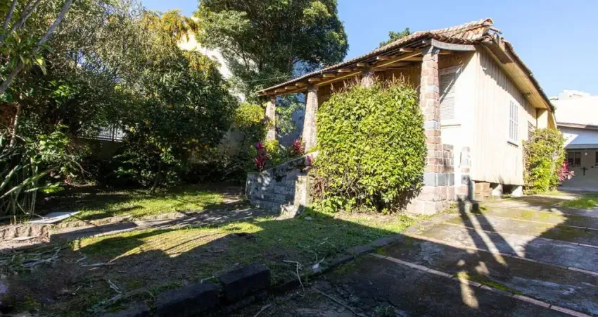 Casa de alvenaria com 104,37m² 3 dormitórios sendo 1 suíte, 2 vagas cobertas