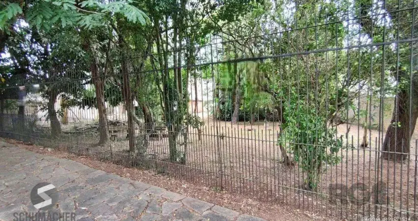 Terreno plano com 24,90m de frente, localizado no bairro serraria.