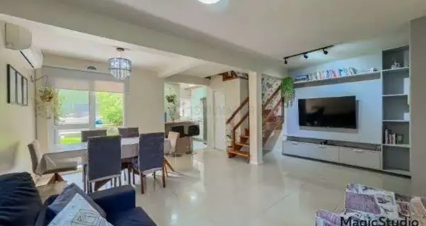 Casa em Condomínio com 3 quartos, 2 vagas e 261.61m²