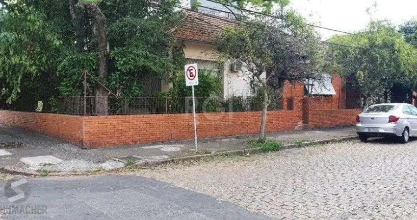 Terreno à venda na Rua Azevedo Sodré, 189, Passo da Areia, Porto Alegre
