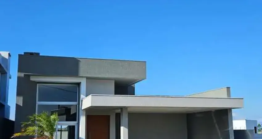 Casa em condomínio fechado com 178 m2 com 3 dormitórios sendo 1 suíte e 4 vagas.