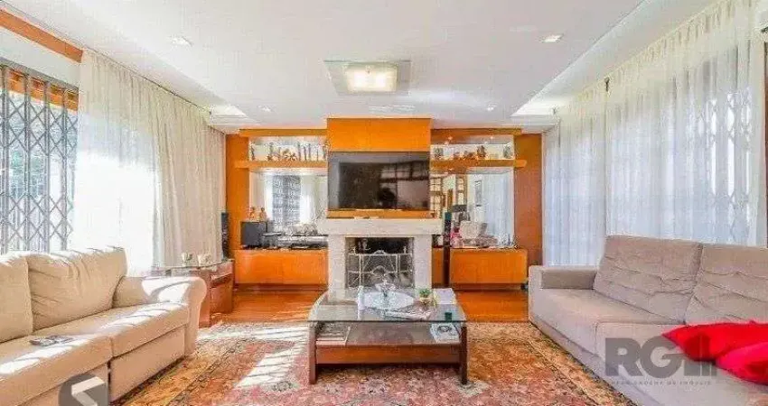 Casa 221m² - 3 dormitórios, 1 suíte, 4 vagas de garagem no bairro vila assunção