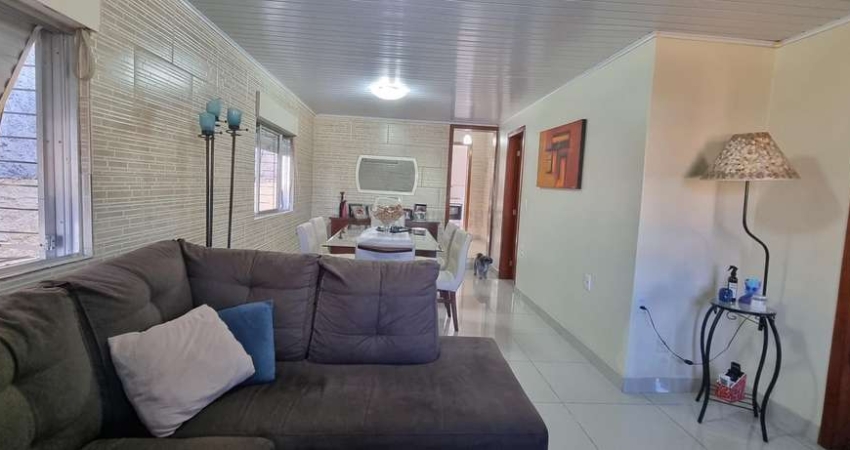 Excelente Casa 3D, 4 vagas, 2 banheiros Viamão RS