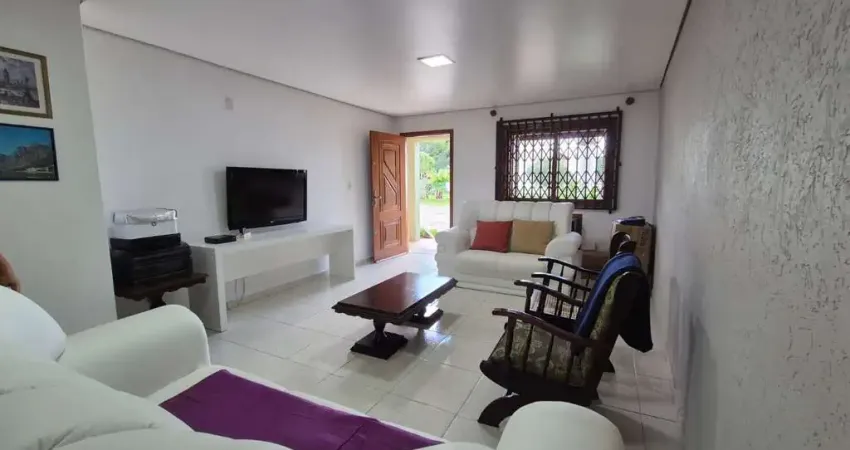 Casa em condomínio fechado com 3 quartos à venda na Avenida da Cavalhada, 6512, Cavalhada, Porto Alegre