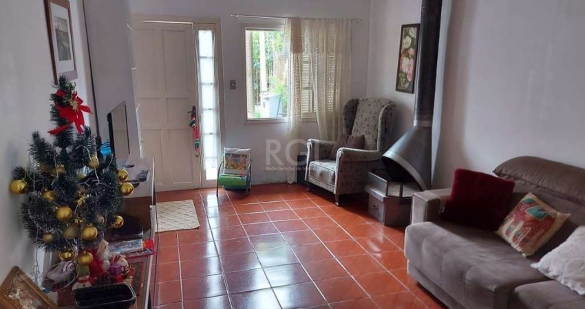 Casa com 2 quartos à venda na Avenida Frei Henrique de Coimbra, 253, Vila Ipiranga, Porto Alegre