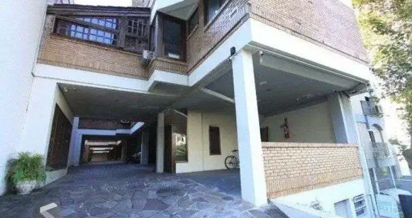 Casa sobrado em condomínio com 4 pisos de 3 dormitórios sendo 3 suítes para venda na av. lucas de oliveira no bairro bela vista em porto alegre/rs.