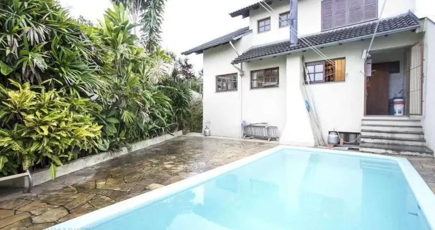 Casa 3 dormitórios à venda no Bairro Parque Santa Fé - Porto Alegre